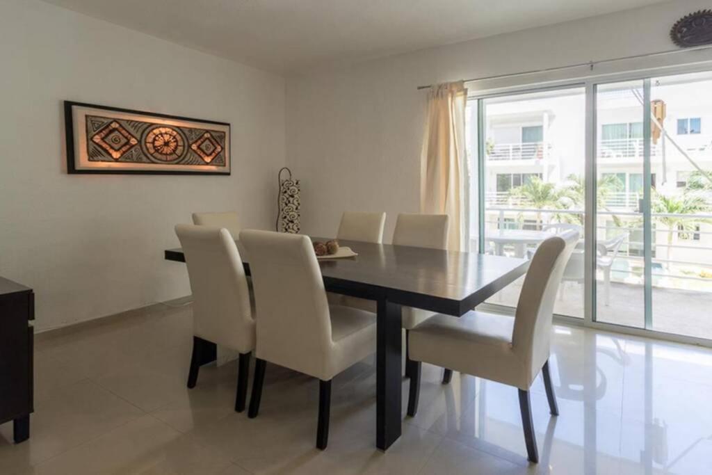 Poolside Tranquil Apartment In プレヤデルカーメン エクステリア 写真