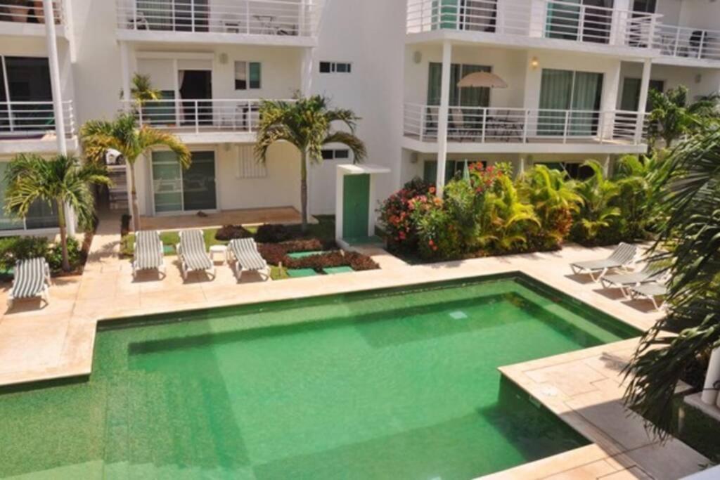 Poolside Tranquil Apartment In プレヤデルカーメン エクステリア 写真